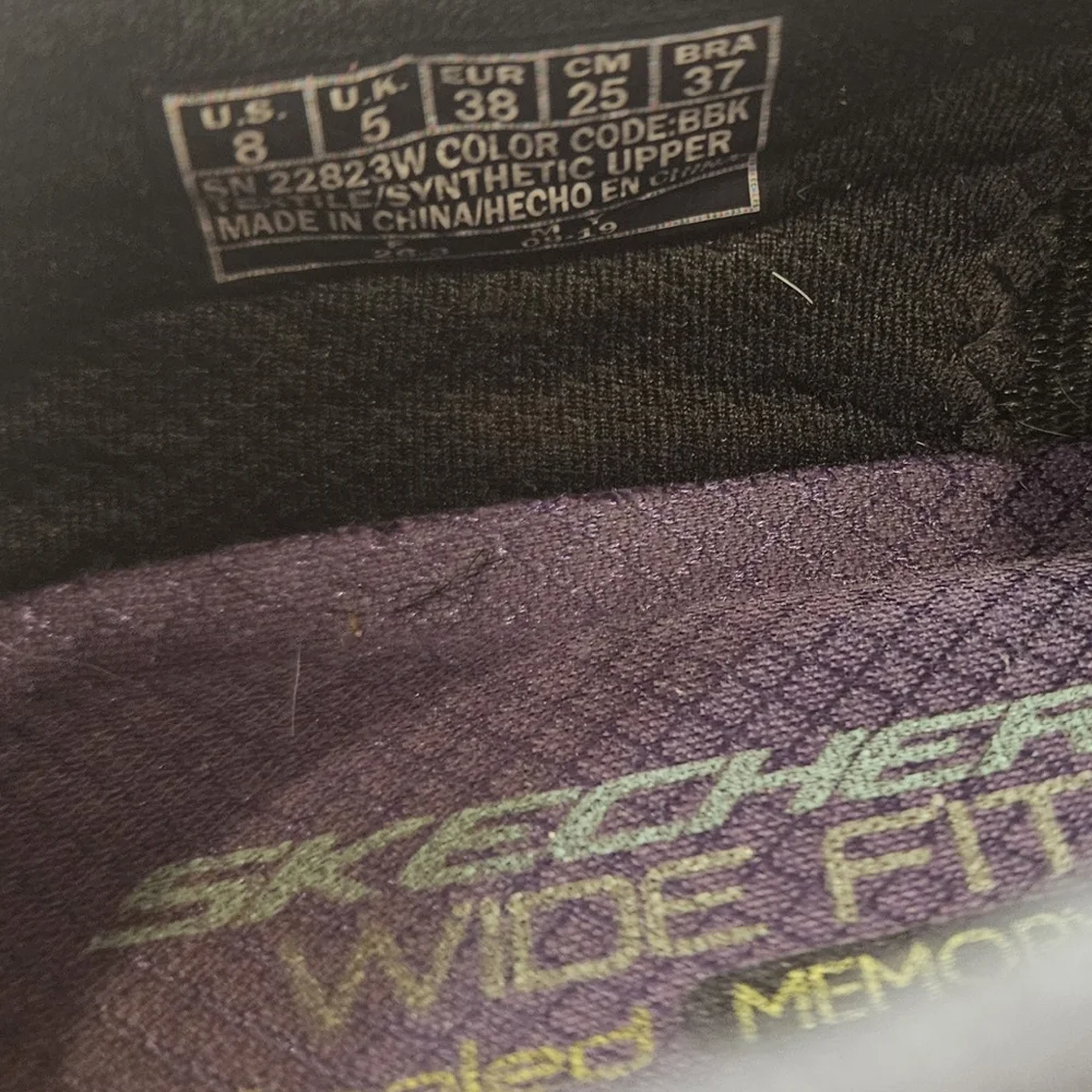 Sketchers | Athletic Sneakers | Size 8 Wide Fit